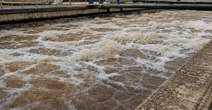 control de espumas en aguas residuales